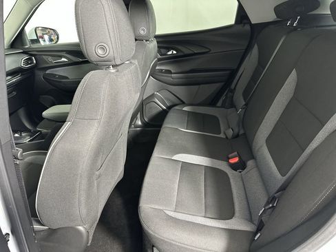 Used 2023 Chevrolet TrailBlazer LT FWD image 25