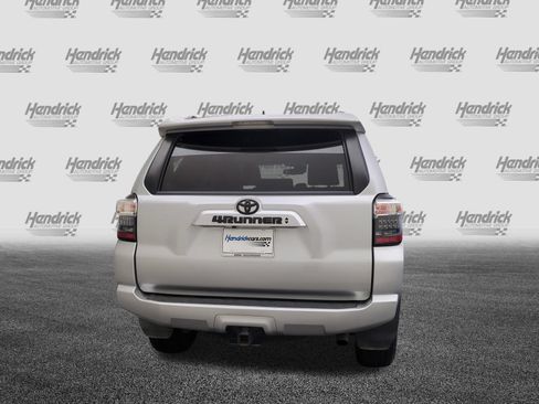 Used 2021 Toyota 4Runner SR5 Premium w/ Moonroof Package AWD/4WD image 9