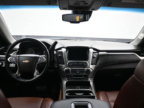 Used 2019 Chevrolet Suburban Premier w/ Premier Plus Edition AWD/4WD image 48