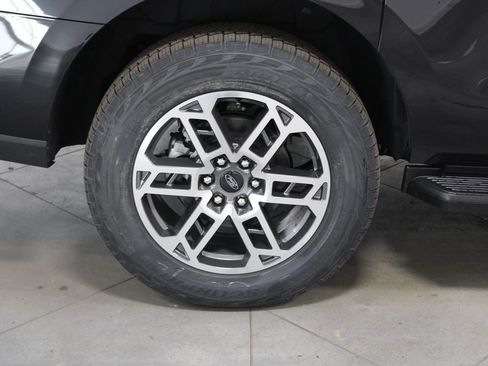 New 2026 Ford Expedition Max Active AWD/4WD image 13
