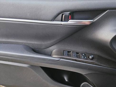 Used 2024 Toyota Camry SE w/ Convenience Package FWD image 7