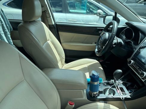 Used 2018 Subaru Outback 2.5i Limited AWD/4WD image 11
