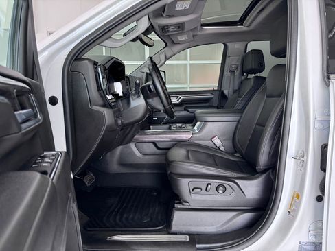 Certified 2024 Chevrolet Silverado 2500 LTZ w/ LTZ Premium Package image 13