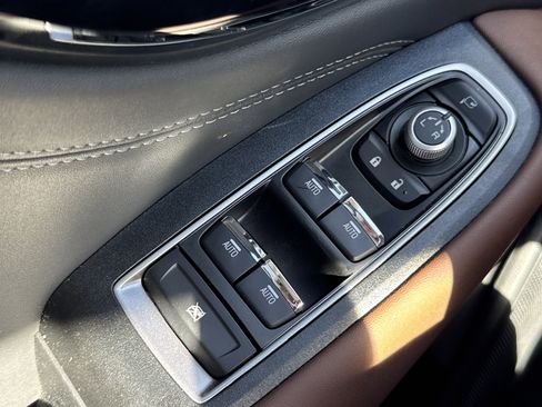 Certified 2025 Subaru Outback Touring XT image 23