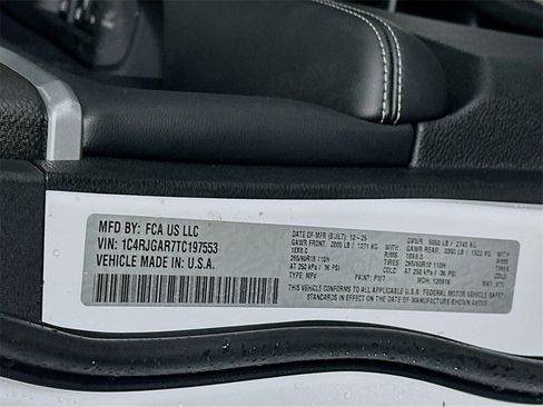 New 2026 Jeep Grand Cherokee Altitude image 19