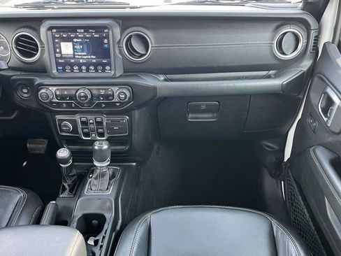 Used 2020 Jeep Wrangler Unlimited Sahara image 18