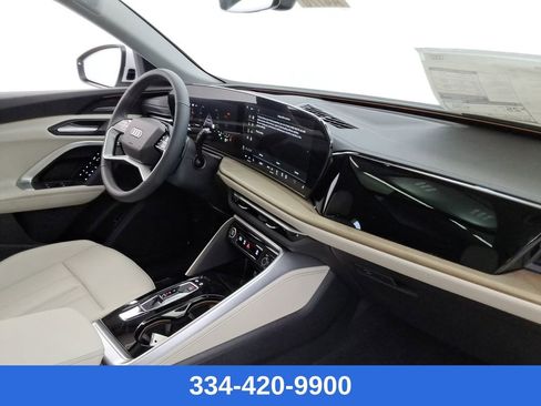 New 2025 Audi Q5 Premium Plus image 26