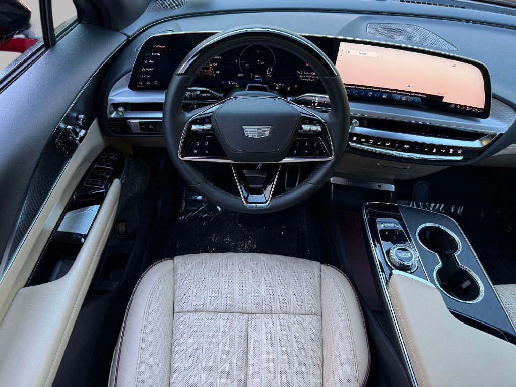 Used 2025 Cadillac Lyriq Sport w/ Nappa Leather Package AWD/4WD image 4