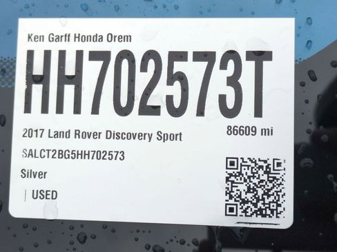 Used 2017 Land Rover Discovery Sport HSE Luxury image 38