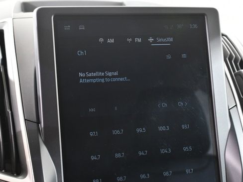 Used 2022 Ford Edge SEL w/ Convenience Package image 28