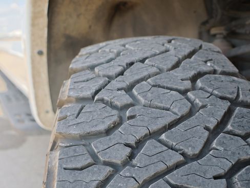 Certified 2020 Ford F250 XLT w/ Tremor Off-Road Package image 11