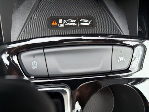 New 2026 Chevrolet Trax LT w/ Sunroof Package image 19