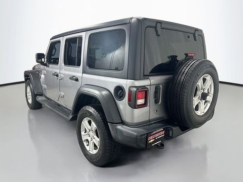 Used 2019 Jeep Wrangler Unlimited Sport S AWD/4WD image 6