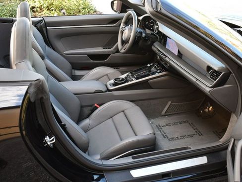 Used 2022 Porsche 911 Carrera 4S image 53