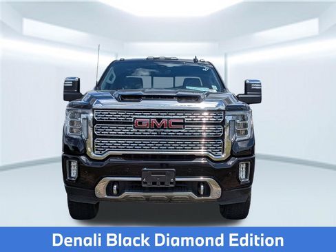 Used 2021 GMC Sierra 2500 Denali w/ Denali Black Diamond Edition AWD/4WD image 9