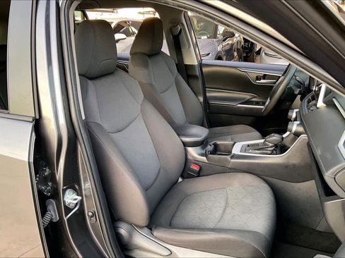 Used 2024 Toyota RAV4 XLE image 9