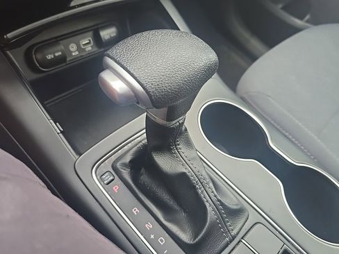 Used 2019 Kia Sorento L image 16