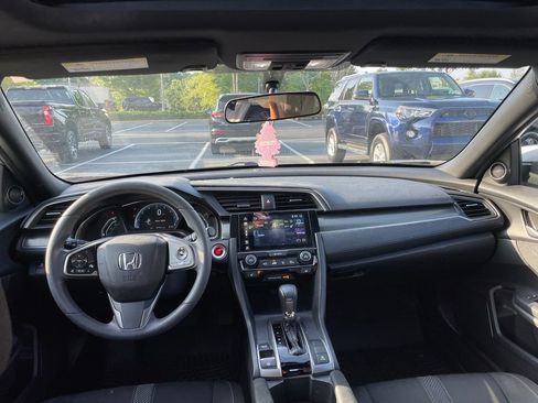 Used 2018 Honda Civic EX image 5