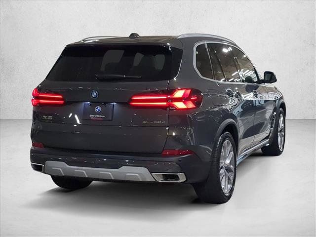 Used 2026 BMW X5 xDrive50e w/ Premium Package AWD/4WD image 2