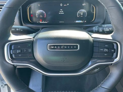 Used 2024 Jeep Wagoneer 4WD image 20