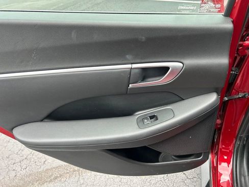 Used 2025 Hyundai Sonata SEL FWD image 33