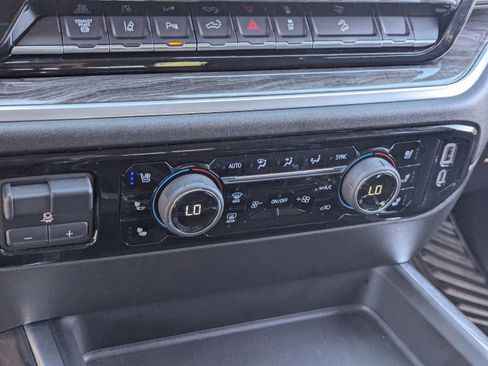 Used 2025 Chevrolet Silverado 2500 LTZ w/ LTZ Plus Package image 30