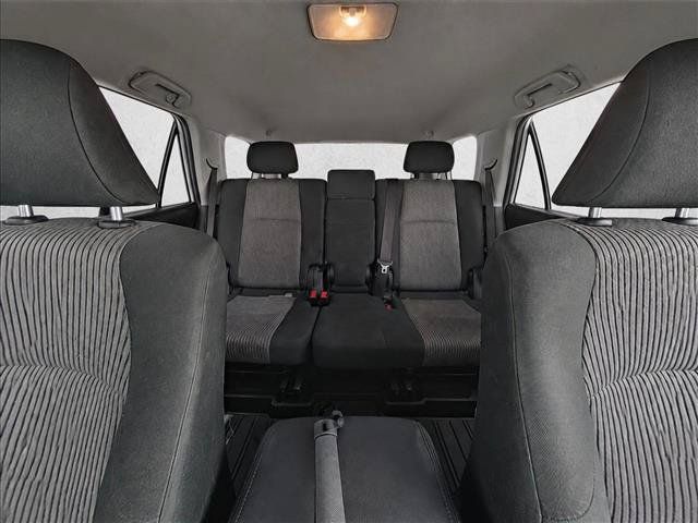 Used 2019 Toyota 4Runner SR5 AWD/4WD image 14