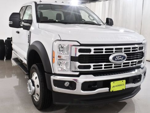New 2026 Ford F550 4x4 Supercab Super Duty w/ XLT Value Package image 4