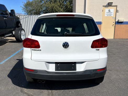Used 2016 Volkswagen Tiguan S FWD image 4