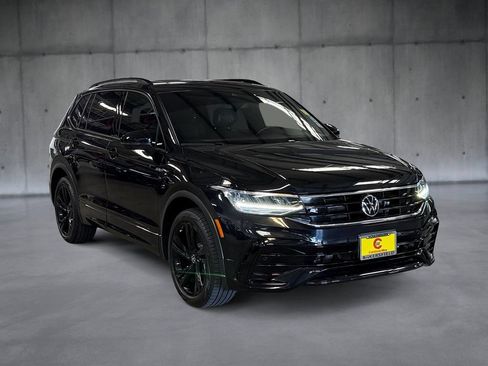 Used 2024 Volkswagen Tiguan SE R-Line FWD image 7