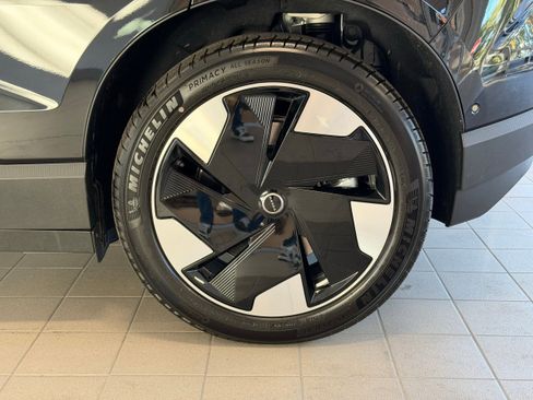 New 2026 Volvo EX30 Ultra w/ Climate Package image 9