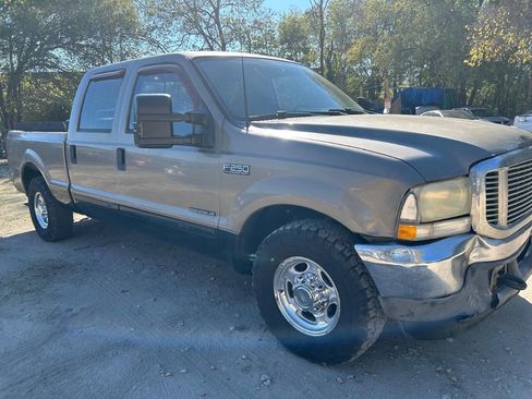Used 2002 Ford F250 Lariat image 6