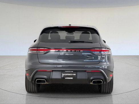 Certified 2025 Porsche Macan w/ Premium Package Plus AWD/4WD image 7