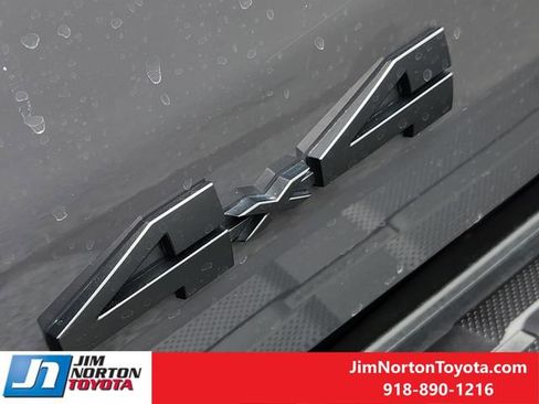 Used 2025 Toyota Tacoma TRD Off-Road image 14