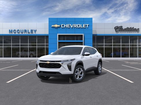 New 2026 Chevrolet Trax LS w/ LS Convenience Package FWD image 8