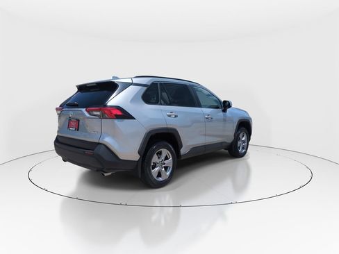 Used 2025 Toyota RAV4 XLE FWD image 8