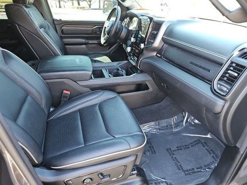 Used 2024 RAM 1500 Limited image 11