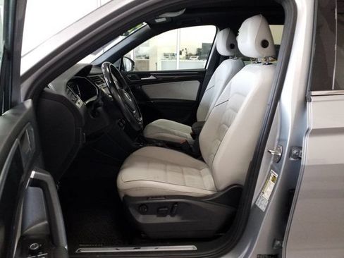 Used 2020 Volkswagen Tiguan SEL Premium R-Line w/ 3rd Row Seat Package AWD/4WD image 13