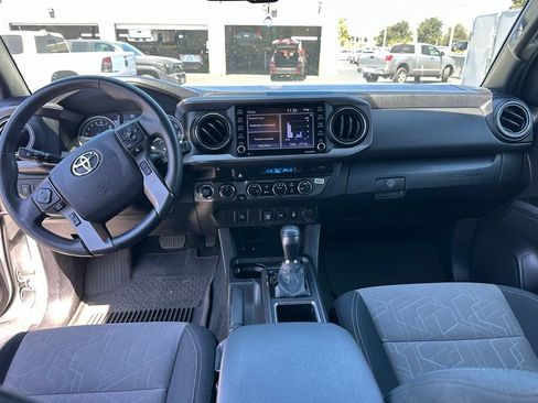 Used 2023 Toyota Tacoma TRD Off-Road AWD/4WD image 9