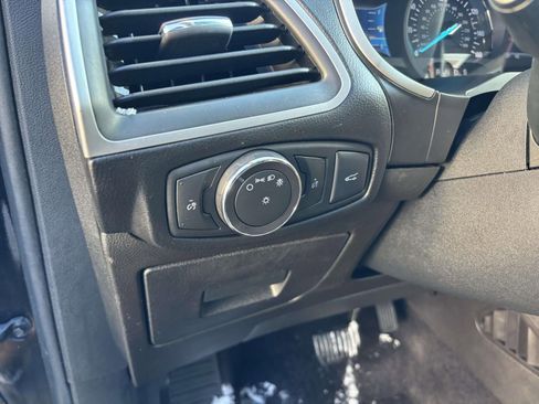 Used 2017 Ford Edge SEL w/ Equipment Group 201A image 16