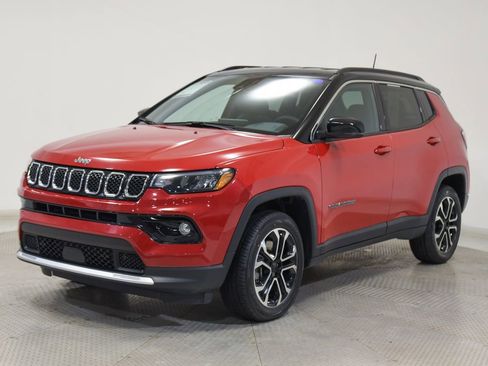 Used 2024 Jeep Compass Limited AWD/4WD image 5