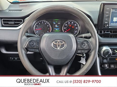 Used 2021 Toyota RAV4 LE w/ Carpet Mat Package (TMS) AWD/4WD image 12