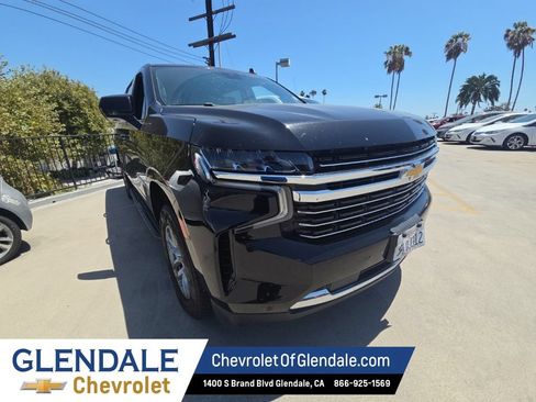Used 2024 Chevrolet Suburban LT RWD image 8