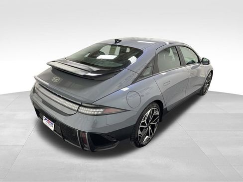 Used 2024 Hyundai Ioniq 6 SEL AWD/4WD image 4