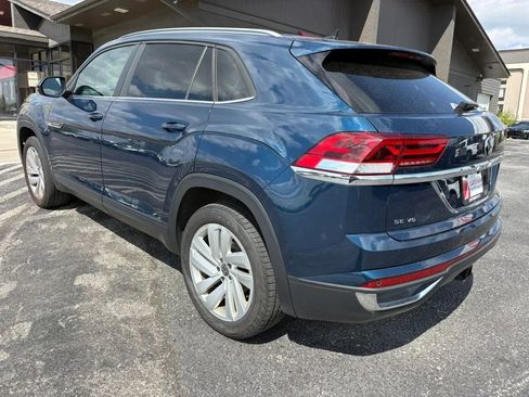 Used 2020 Volkswagen Atlas Cross Sport SE w/ Towing Package AWD/4WD image 3