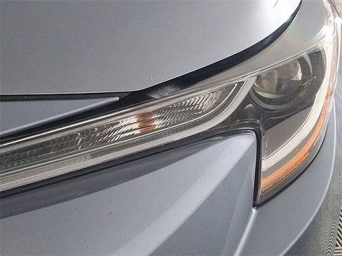 Used 2022 Toyota Corolla LE image 13