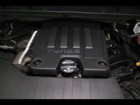 Used 2024 Chevrolet Silverado 1500 LT AWD/4WD image 23