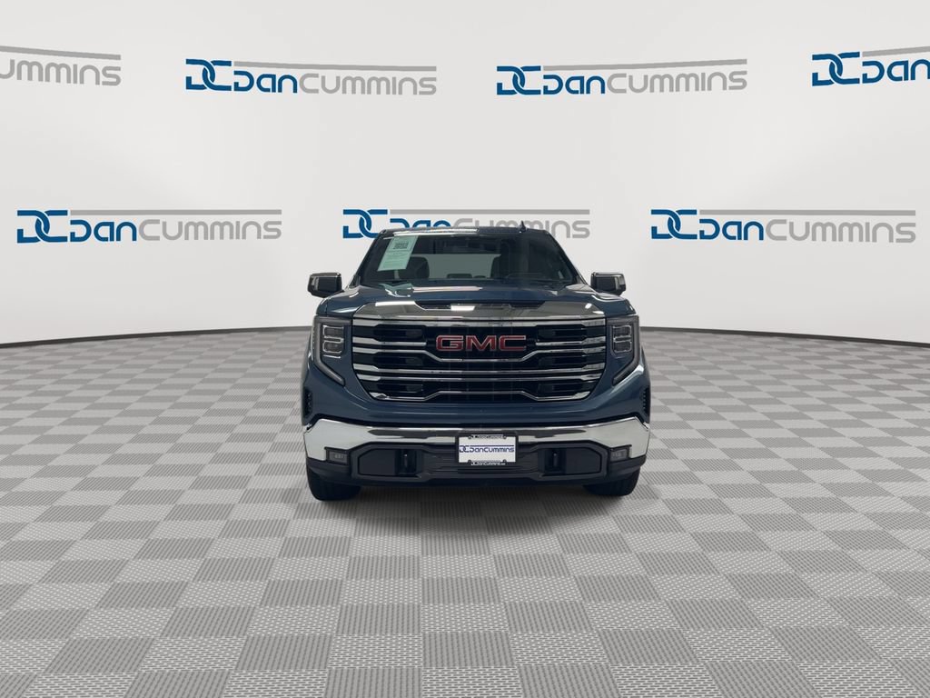 Used 2024 GMC Sierra 1500 SLT w/ SLT Premium Package AWD/4WD image 3