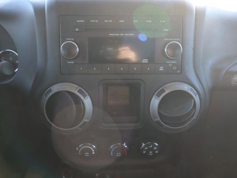 Used 2016 Jeep Wrangler Unlimited Sport image 11