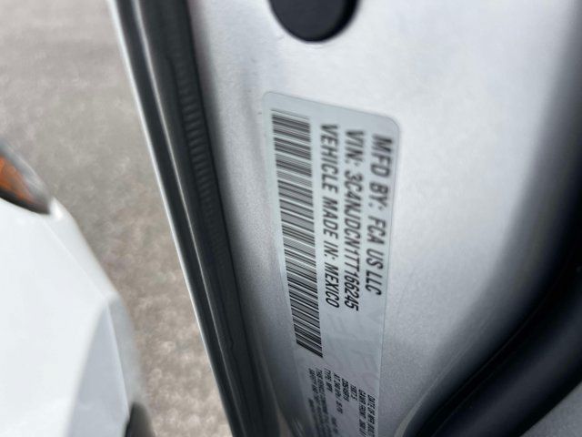 Used 2026 Jeep Compass Limited AWD/4WD image 19